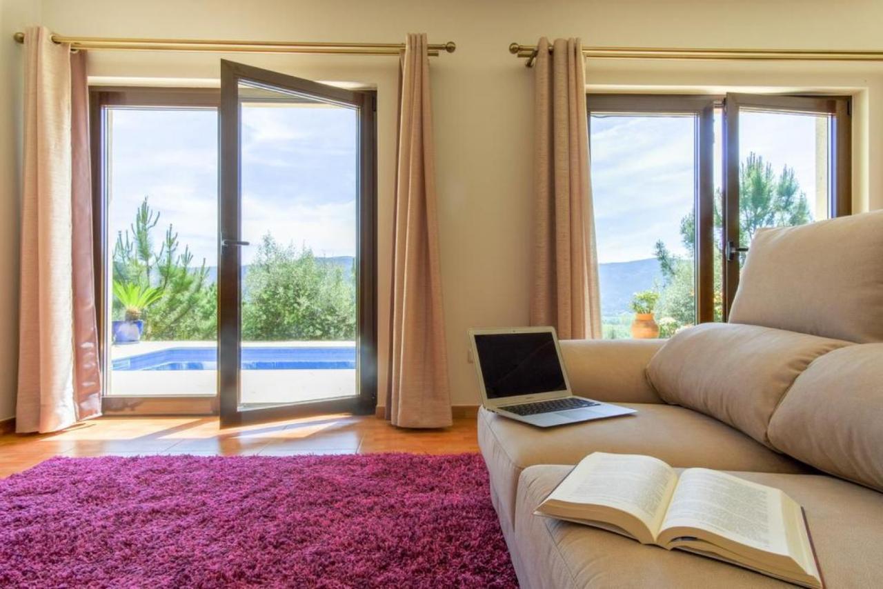 Deville Luxury Retreat 卡米尼亚 外观 照片