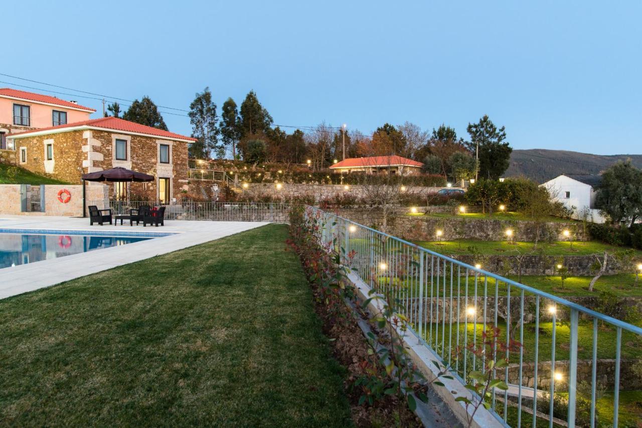 Deville Luxury Retreat 卡米尼亚 外观 照片